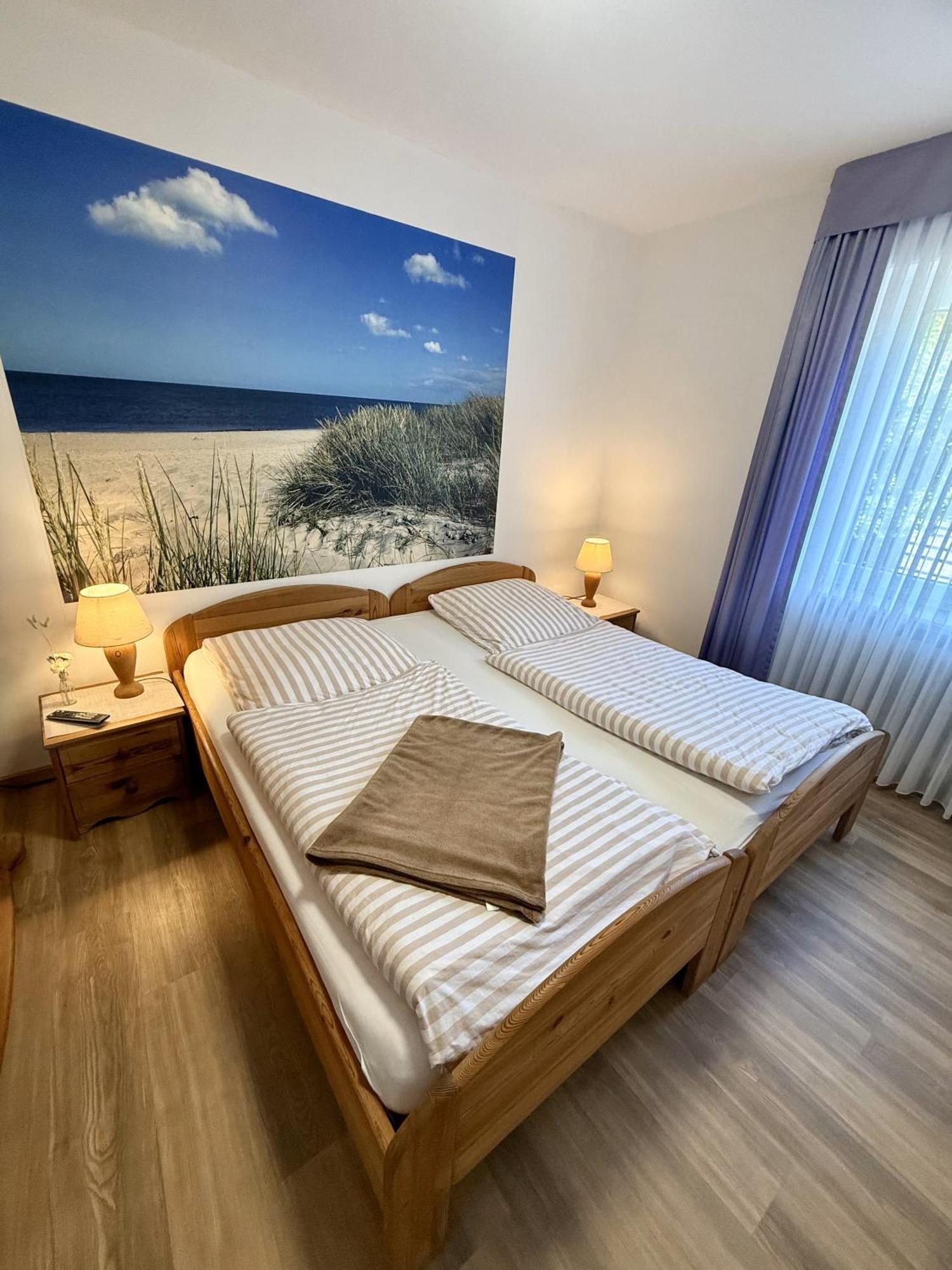 Ferienhaus Blinkfuer Нойхарлингерзийл Екстериор снимка
